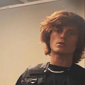 Meet your Posher, Fucka